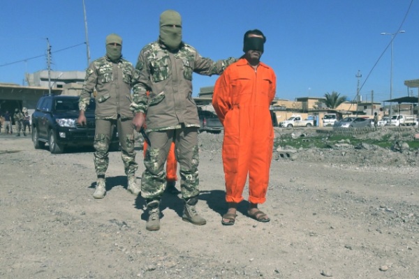 ذبح دو مرد عراقی به دست  داعش + تصاویر