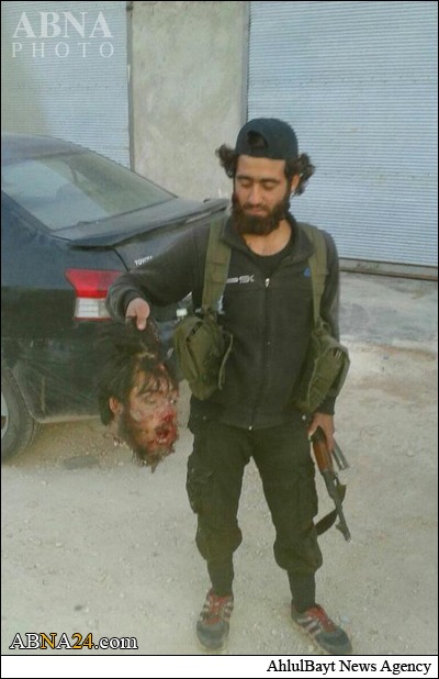 عکس یادگاری با سرهای داعشی‌ها! + تصاویر