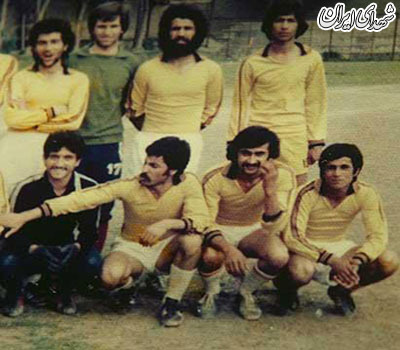 احمدی‌نژاد فوتبالیست حرفه‌ای در دهه پنجاه +عکس
