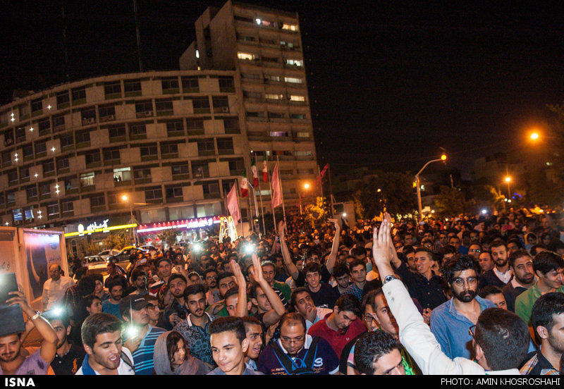 جشن و سرور هوادارن دولت پس از توافق +تصاویر