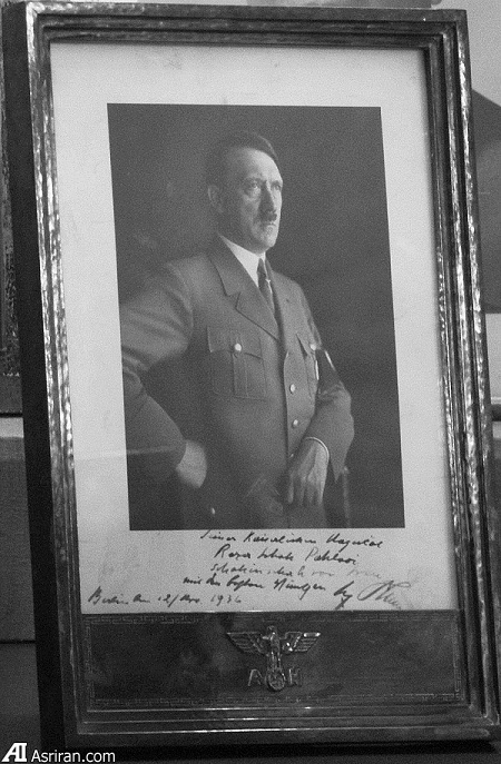 یادگاری هیتلر به رضا شاه +عکس