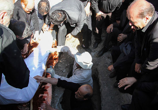 تشییع جنازه و خاکسپاری پزشک اردبیلی +تصاویر
