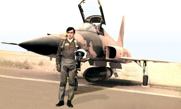 خلبانی که صدام پیکرش را دو نیم کرد! + عکس