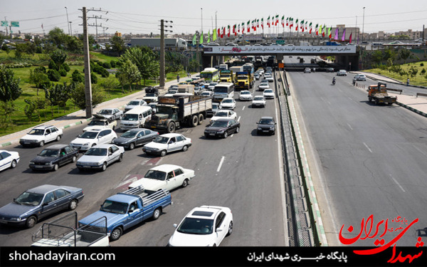 عکس/برخورد کامیون با پل عابر پیاده - شهر ری