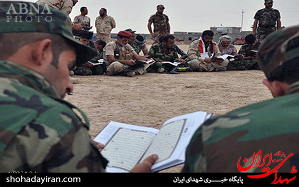 عکس/محفل قرآنی رزمندگان عراقی در میدان نبرد علیه داعش