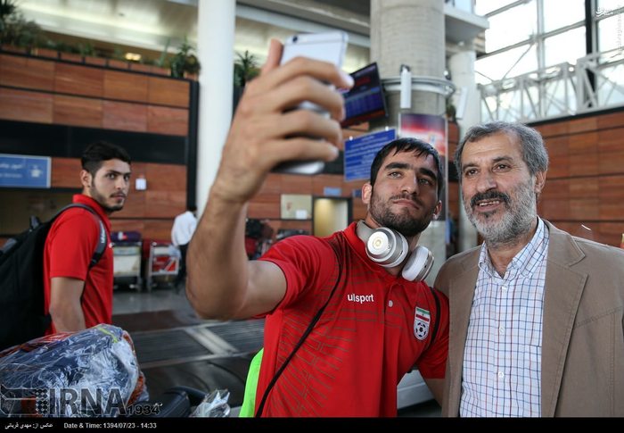 عکس/ بازگشت تیم فوتبال المپیک به ایران