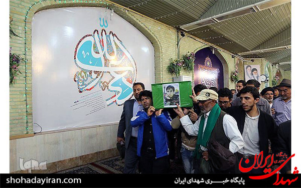 عکس/ تشییع پیکر دو شهید مدافع حرم در مشهد مقدس