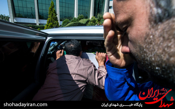 عکس/تشییع پیکر۲شهید گمنام در شرکت برق تهران