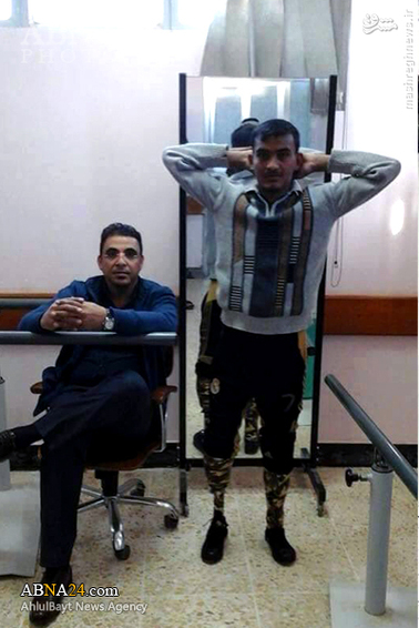 رزمنده عراقی پس از مجروحیت، با پای مصنوعی به جبهه آمد +عکس