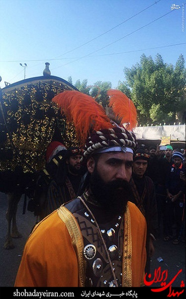 عکس/ کاروان نمادین حضرت زینب (س) در کربلا