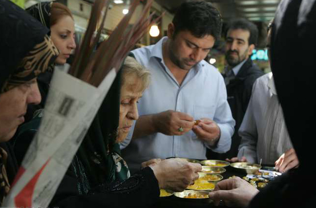 منبع درآمدی به نام 19 فروردین و شرف‌الشمس