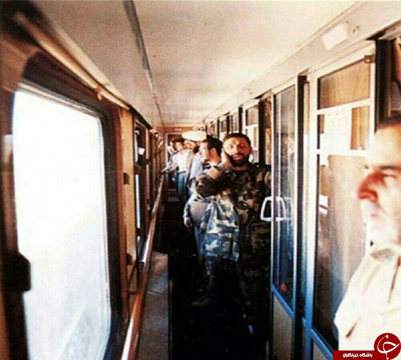 اذان شهید صیاد شیرازی در داخل قطار +عکس