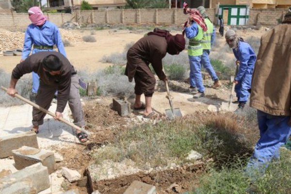 داعش دوباره به جان مردگان عراق افتاد! + عکس