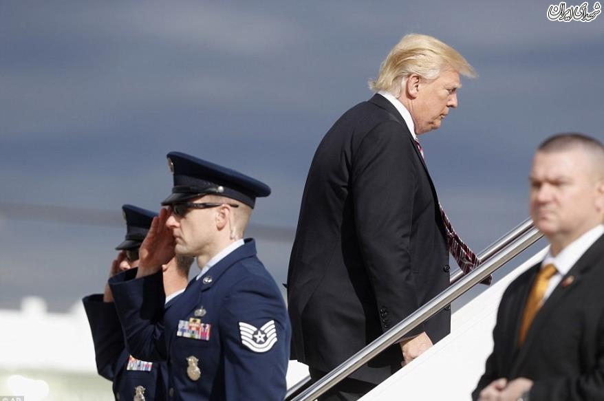 گاف ترامپ در زمان سوار شدن به هواپیما+عکس