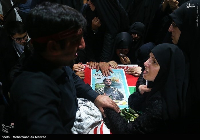 عکس/ وداع با دو شهید مدافع حرم در معراج شهدا