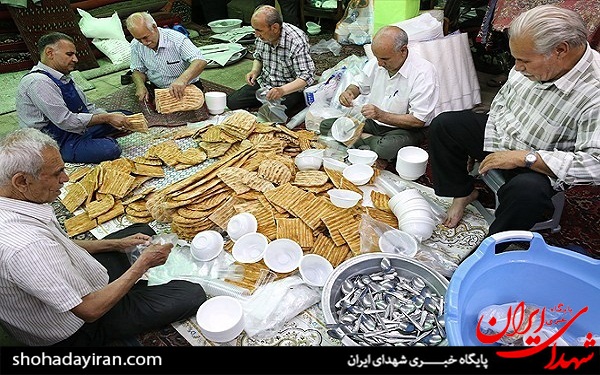 عکس/ سفره افطار برای رهگذران