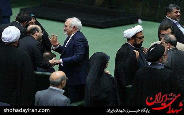 عکس/ جلسه خاص مجلس با حضور روحانی