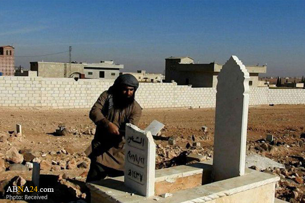 حمله تکفیری ها به قبرستانی در ادلب سوریه + عکس