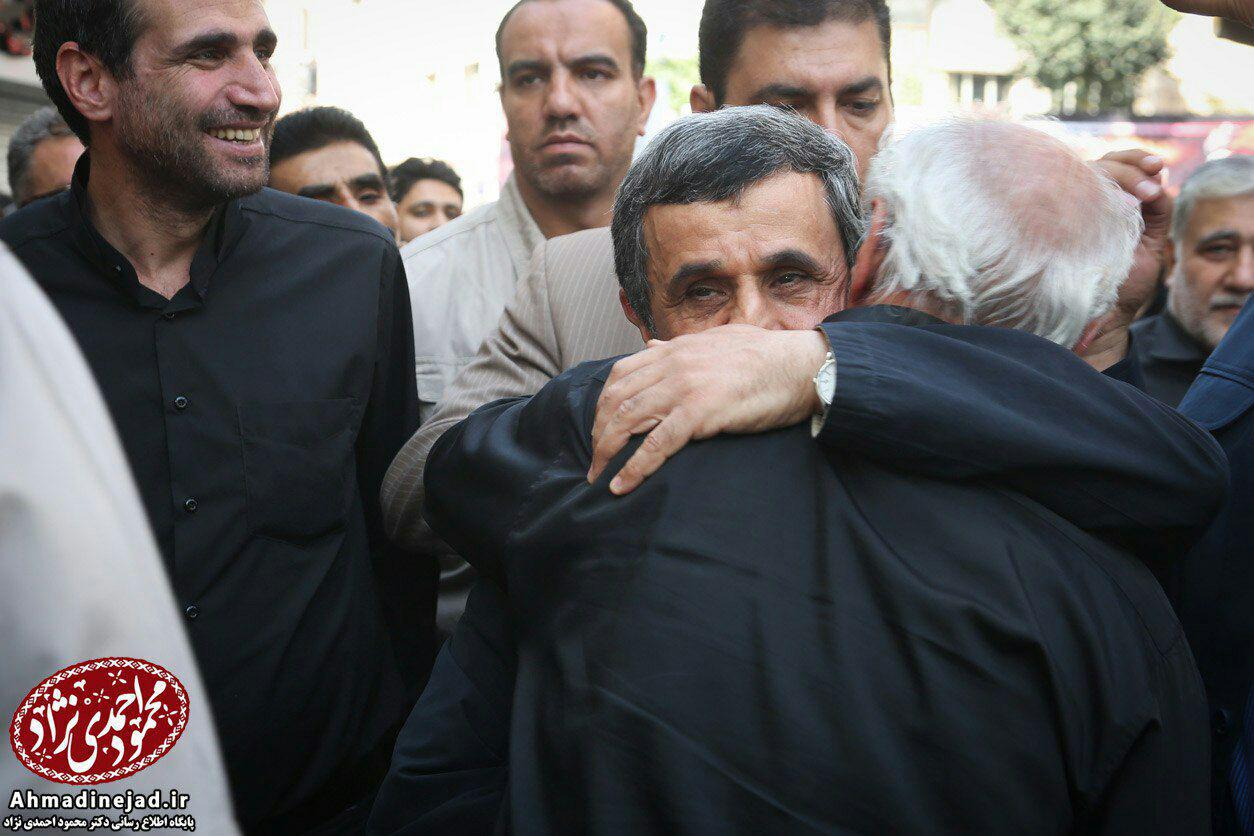 احمدی نژاد در مراسم تشییع شهید حججی + تصاویر