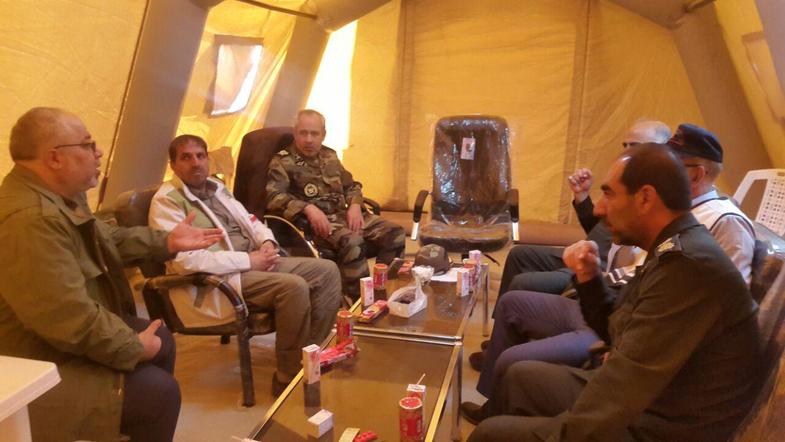 جلسه مشترک سپاه و ارتش برای زلزله زدگان + عکس