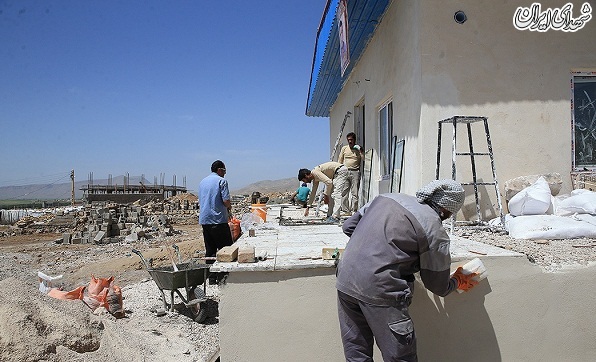 عکس/ مراسم تحویل‌ واحدهای مسکونی به زلزله‌زدگان کرمانشاه