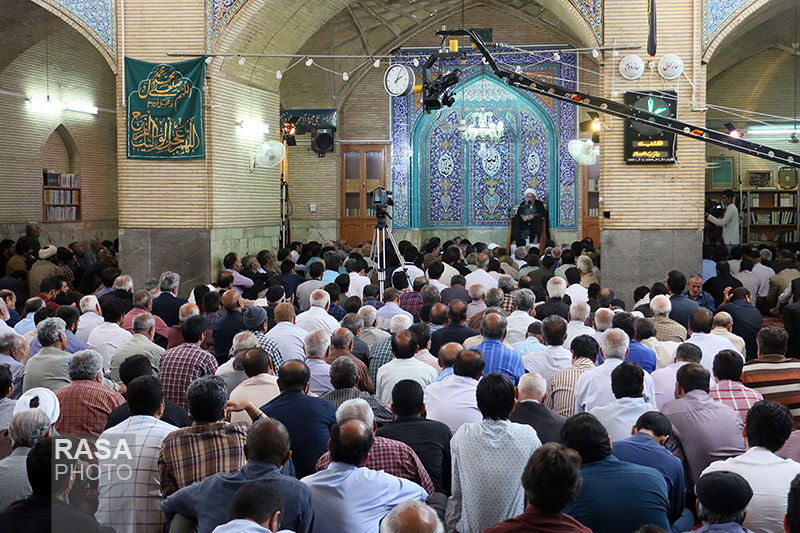 درس اخلاق آیت الله ناصری در مسجد کمرزین + عکس