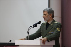 وزیردفاع :هیچ قدرتی توانایی ایستادگی مقابل ایران را ندارد