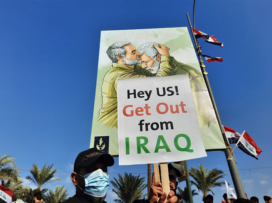 عکس/ ضرب‌ العجل عراقی‌ها به آمریکایی‌ها