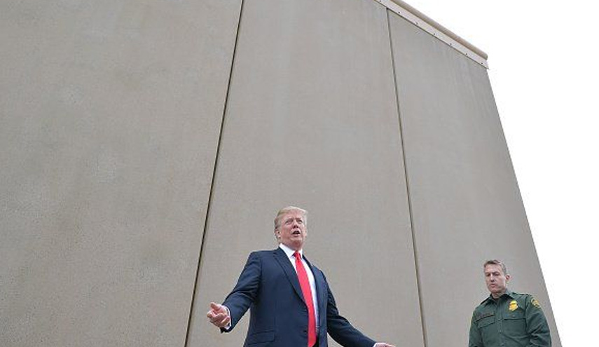 دیوار مرزی 6 میلیارد دلاری ترامپ فروریخت