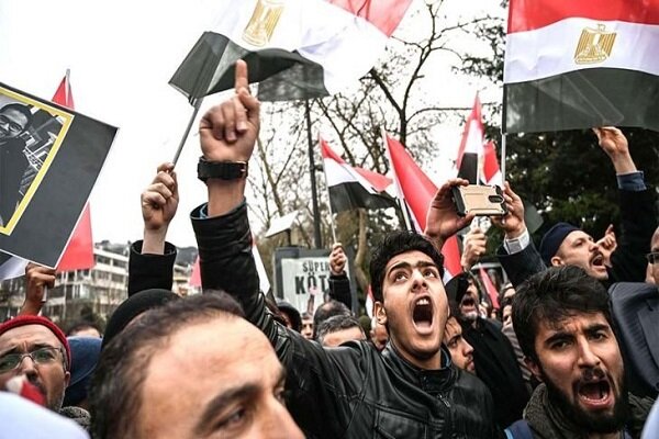 مصری ها در «جمعه پیروزی» به میدان التحریر بیایند