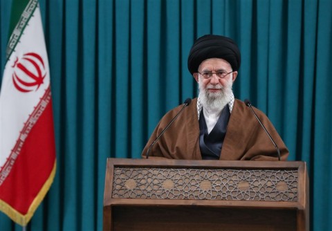 امام خامنه‌ای: طرفدار توقف جنگ در اوکراین هستیم/آمریکا رژیمی بحران‌زیست است که اوکراین را هم قربانی کرده