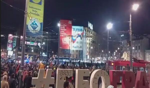 فیلم/ تظاهرات حمایت از روسیه در صربستان