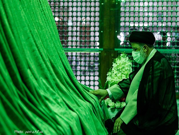 تصاویر/حضور آیت الله رئیسی در حرم امام خمینی