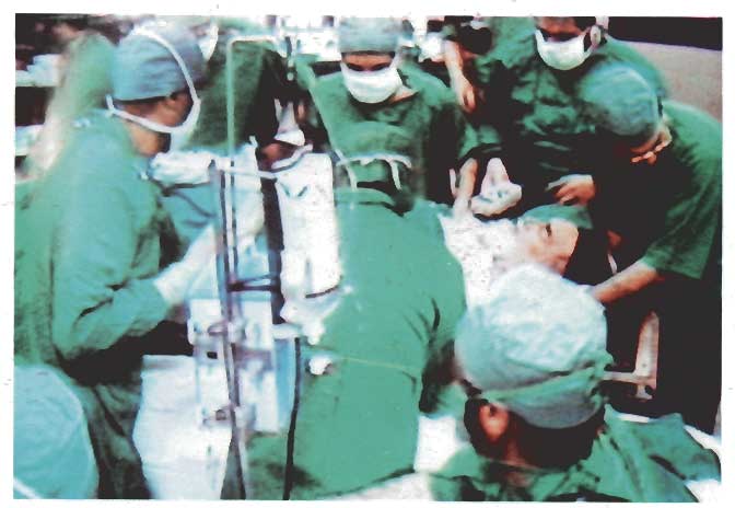 انجام عمل جراحی امام(ره) در روز دوم خرداد