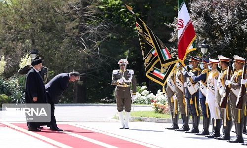 تعظیم رئیس جمهور تاجیکستان به پرچم ایران+عکس
