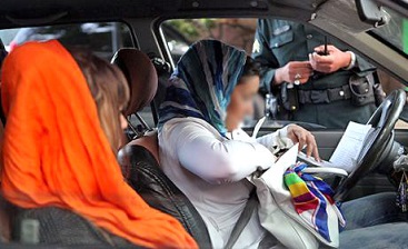 جزئیات برخورد با بدحجابی بانوان در خودروها/اطلاعات شُل‌ حجابان بی‌اعتنا به تذکر پلیس ثبت می‌شود