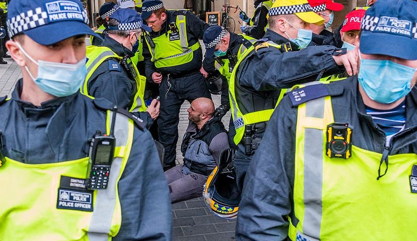 بازداشت عناصر ضدانقلاب در انگلیس ادامه دارد