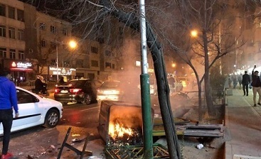 کشف بمب‌ از سرتیم گروه ضدانقلاب در شیراز/ عملیات ناموفق در آتش‌زدن پایگاه بسیج