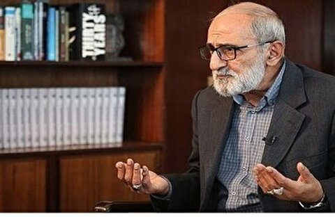 در کدام باشگاه کباده میکشید؟! /به خود آئید و بیش از این در باشگاه دشمنان تابلودار نظام کباده نکشید! در کدام باشگاه کباده میکشید؟! /به خود آئید و بیش از این در باشگاه دشمنان تابلودار نظام کباده نکشید!