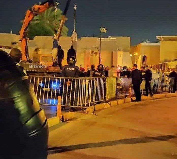 تصویر اعدام ۲ نفر از عاملان جنایت شاهچراغ تصویر اعدام ۲ نفر از عاملان جنایت شاهچراغ