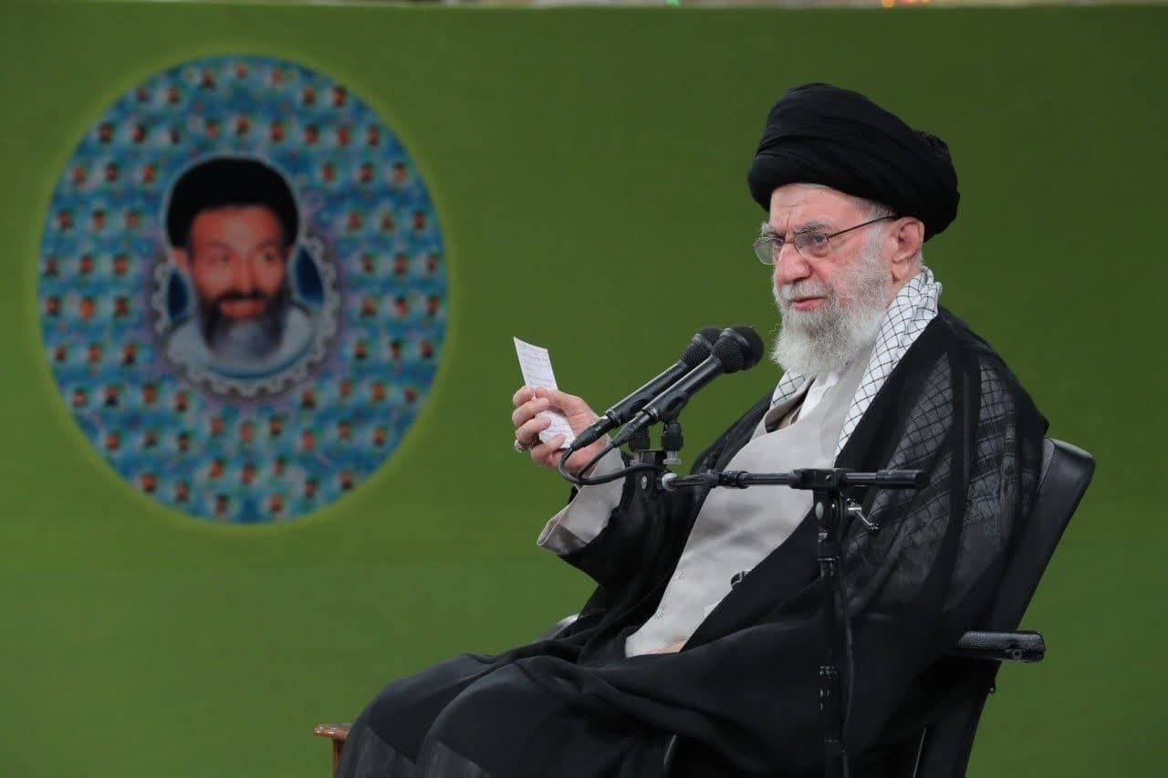 ملاک اصلی داوری فعالیت دستگاهها، نتیجه و محصول نهایی است/یک عده با استفاده از فضای مجازی یا غیرمجازی روی اعصاب مردم راه میروند/ حفاظت از امنیت روانی جامعه یکی از موارد احیای حقوق عامه است ملاک اصلی داوری فعالیت دستگاهها، نتیجه و محصول نهایی است/یک عده با استفاده از فضای مجازی یا غیرمجازی روی اعصاب مردم راه میروند/ حفاظت از امنیت روانی جامعه یکی از موارد احیای حقوق عامه است