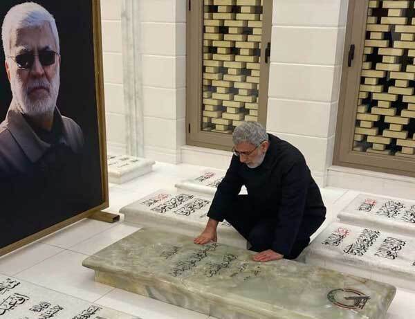 حضور سردار قاآنی بر مزار شهید ابو مهدی المهندس