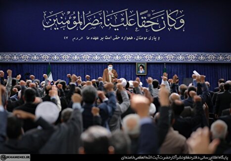 دیدار دست‌اندرکاران برگزاری کنگره ملی شهدای لرستان با رهبر انقلاب