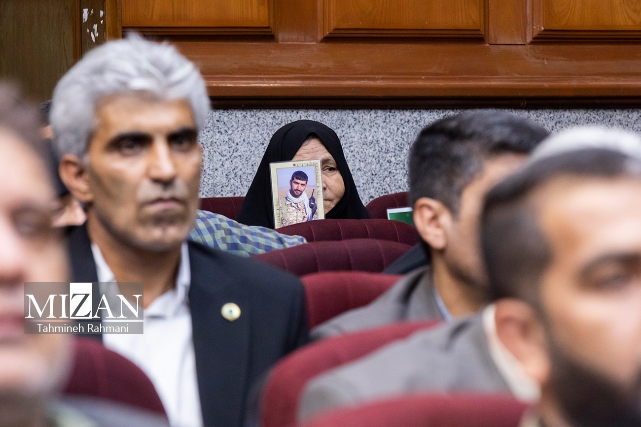 عکس/ دومین دادگاه رسیدگی به دادخواهی خانواده‌های شهدای مدافع حرم