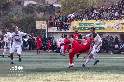 ورود و اختلاط زنان در فوتبال مداحان و فعالین رسانه! + عکس