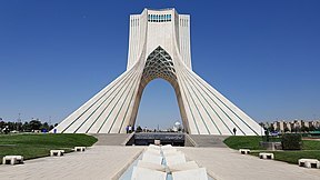 لاپید، نخست وزیر سابق اسرائیل: باید کاری میکردیم که تهران بهای سنگینی بپردازد لاپید، نخست وزیر سابق اسرائیل: باید کاری میکردیم که تهران بهای سنگینی بپردازد