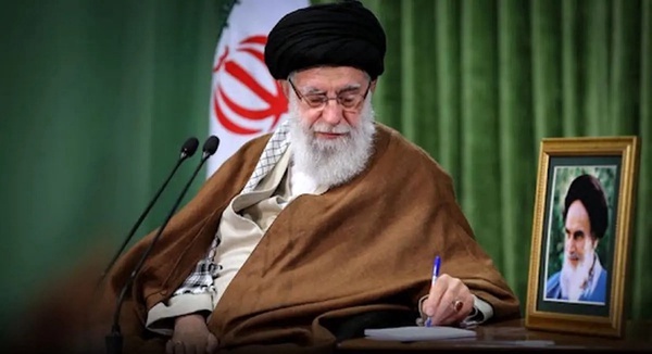 پیام رهبر انقلاب درپی شهادت امام جمعه کازرون پیام رهبر انقلاب درپی شهادت امام جمعه کازرون