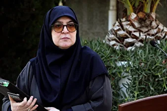 خانم سخنگو!  آن صدا شنیدنی بود، نه این صدا!