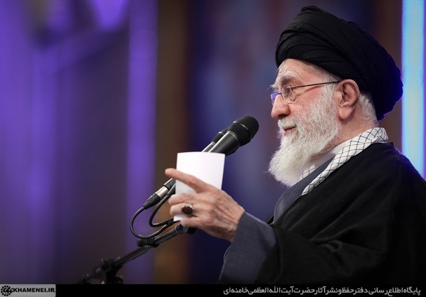 دیدار خانواده شهدای اقتدار با رهبر انقلاب در روز میلاد امیرالمومنین علیه&zwnj;السلام