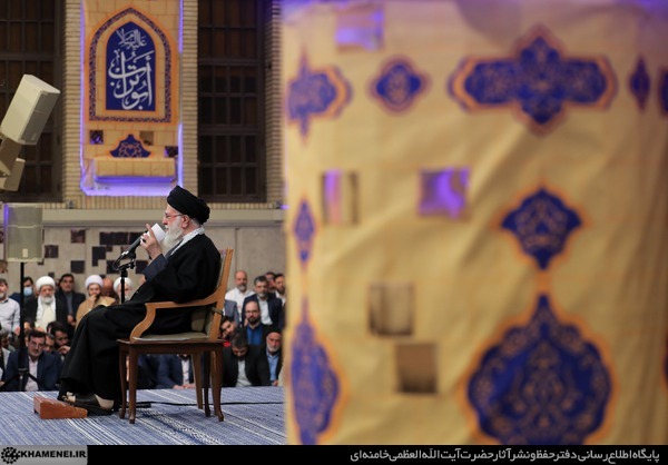 دیدار خانواده شهدای اقتدار با رهبر انقلاب در روز میلاد امیرالمومنین علیه&zwnj;السلام